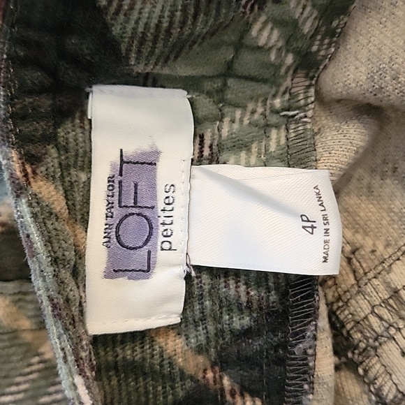 Ann Taylor LOFT Corduroy skirt 4P - Picture 7 of 8